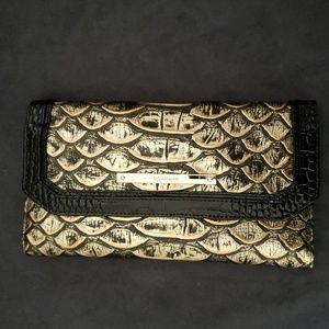 Brahmin Wallet NWOT